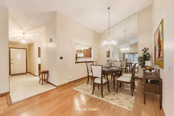 Bloomingdale, IL 60108,45 Castle Rock Lane