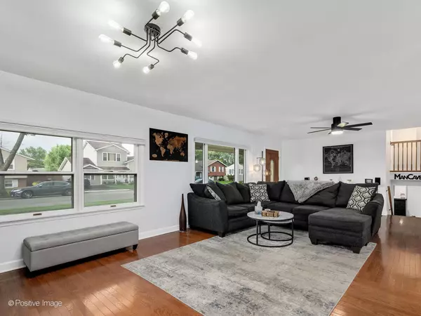 Glendale Heights, IL 60139,1474 Van Meter Drive