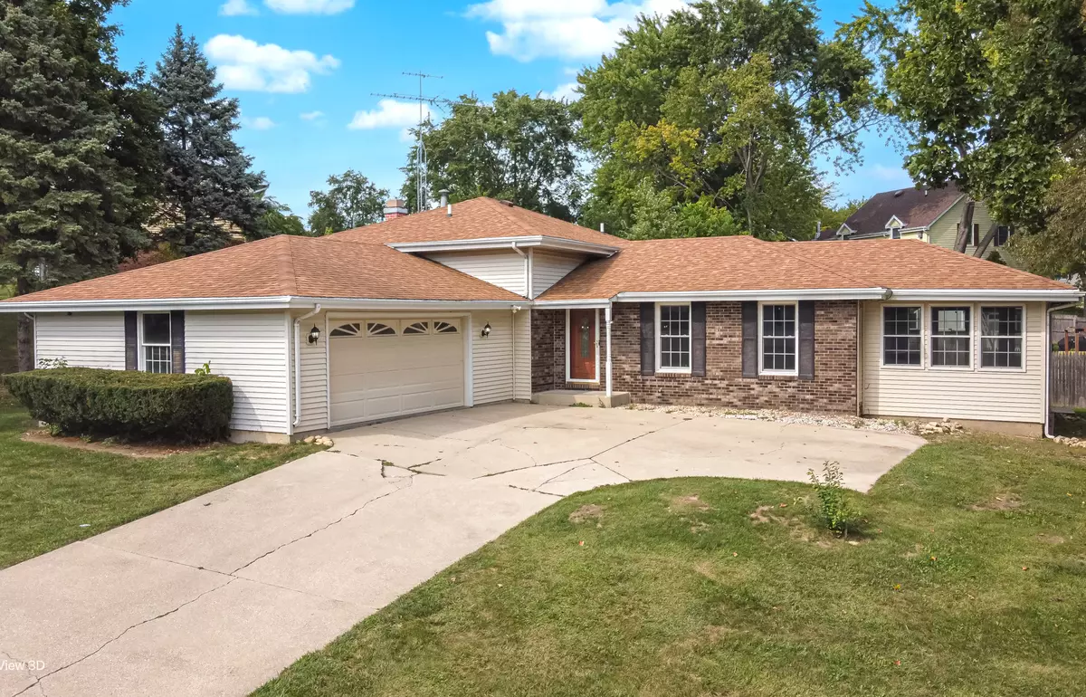 Morris, IL 60450,102 Hickory Lane