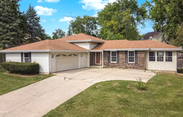 102 Hickory Lane, Morris, IL 60450