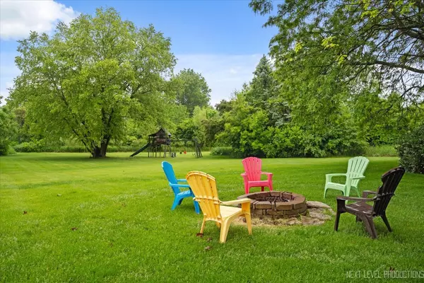 St. Charles, IL 60175,39W841 Prunetree Lane
