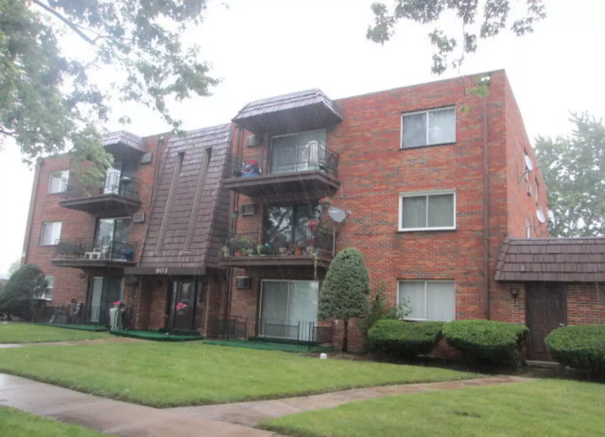Homewood, IL 60430,903 Elder Road #10