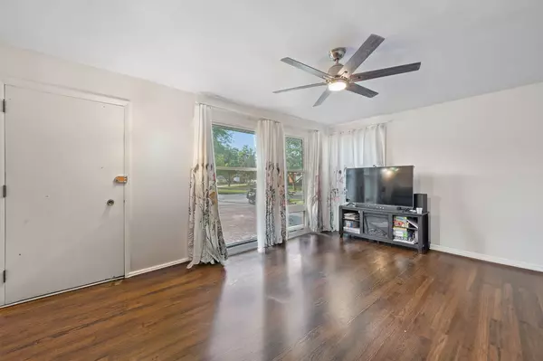 Bensenville, IL 60106,43 Pamela Drive