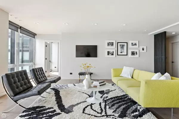 Chicago, IL 60611,880 N LAKE SHORE Drive #14CD