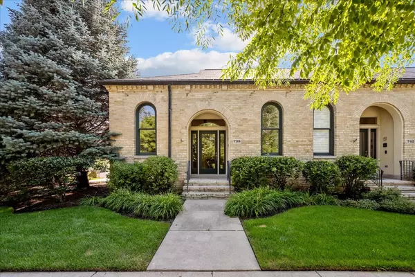 Highwood, IL 60040,738 Lyster Road