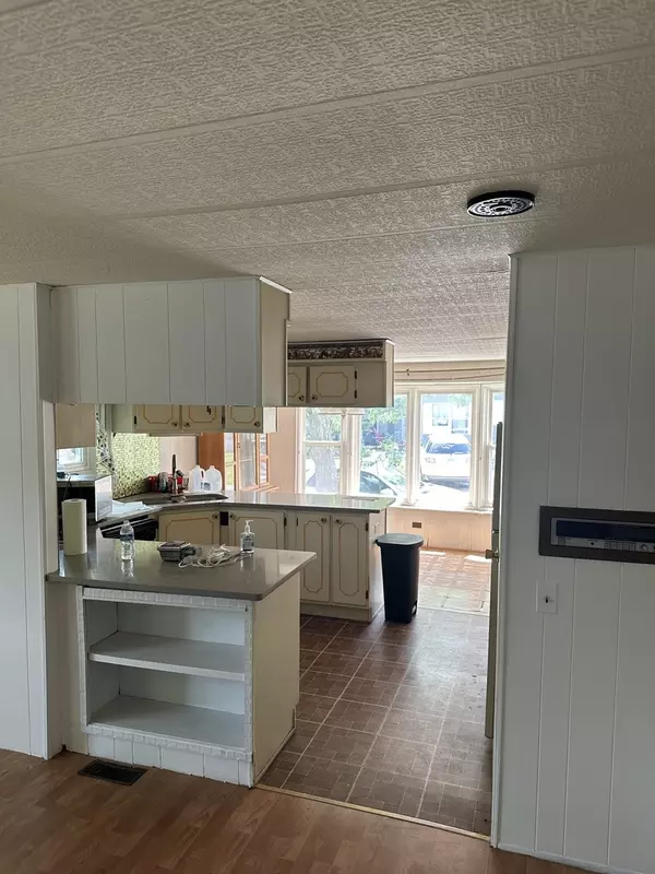 Matteson, IL 60443,101 Candlegate Circle