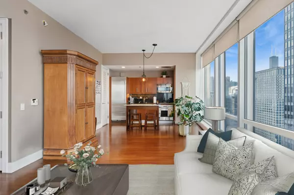 Chicago, IL 60611,401 N Wabash Avenue #37F