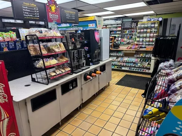 Confidentail, IL 60106,999 Confidential Road