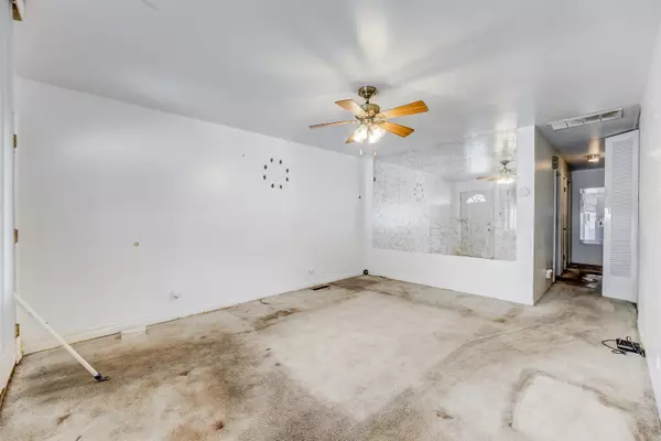Harvey, IL 60426,14727 Wood Street