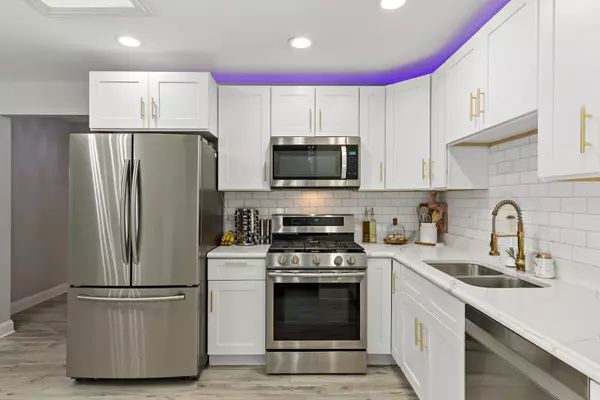 Orland Park, IL 60462,7308 W 153rd Street #3