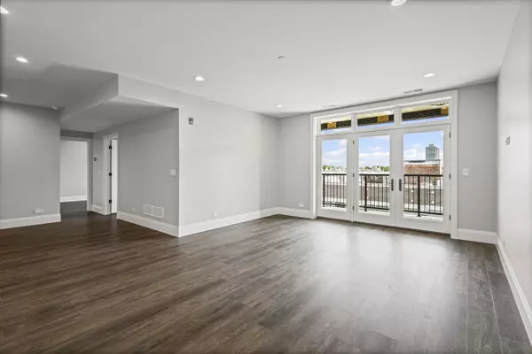 Oak Park, IL 60301,1036 Lake Street #4S