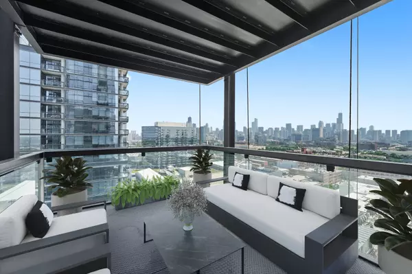 Chicago, IL 60642,860 W Blackhawk Street #1807