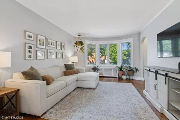 Chicago, IL 60631,7305 N Oketo Avenue