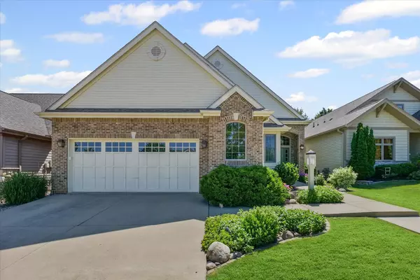 Champaign, IL 61822,2512 Prairieridge Place