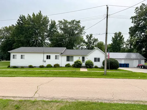 135 W Provost Street, Amboy, IL 61310