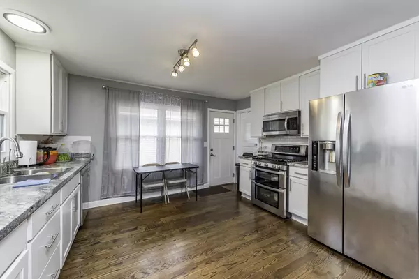 Mundelein, IL 60060,19451 W Hoag Court