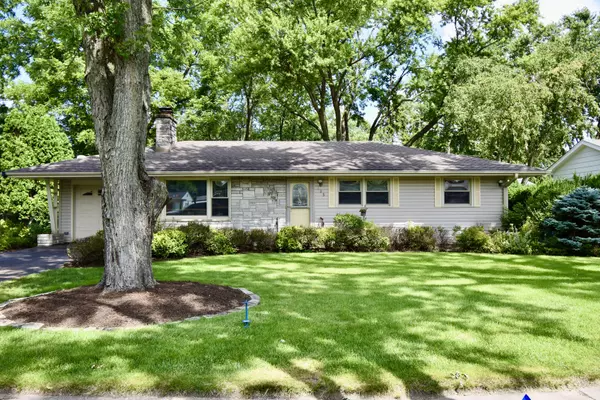 195 Peterson Parkway, Crystal Lake, IL 60014