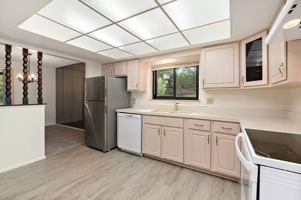 Palos Hills, IL 60465,9199 North Road #B