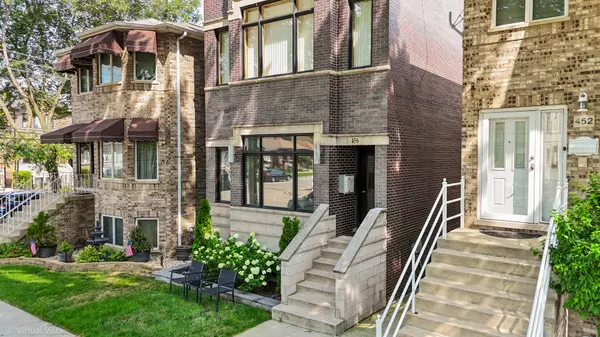 Chicago, IL 60609,456 W 37th Place #2