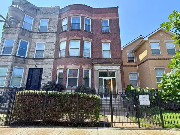 Chicago, IL 60653,3536 S Prairie Avenue #1