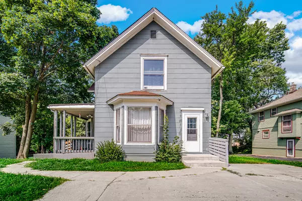 Elgin, IL 60120,518 Raymond Street