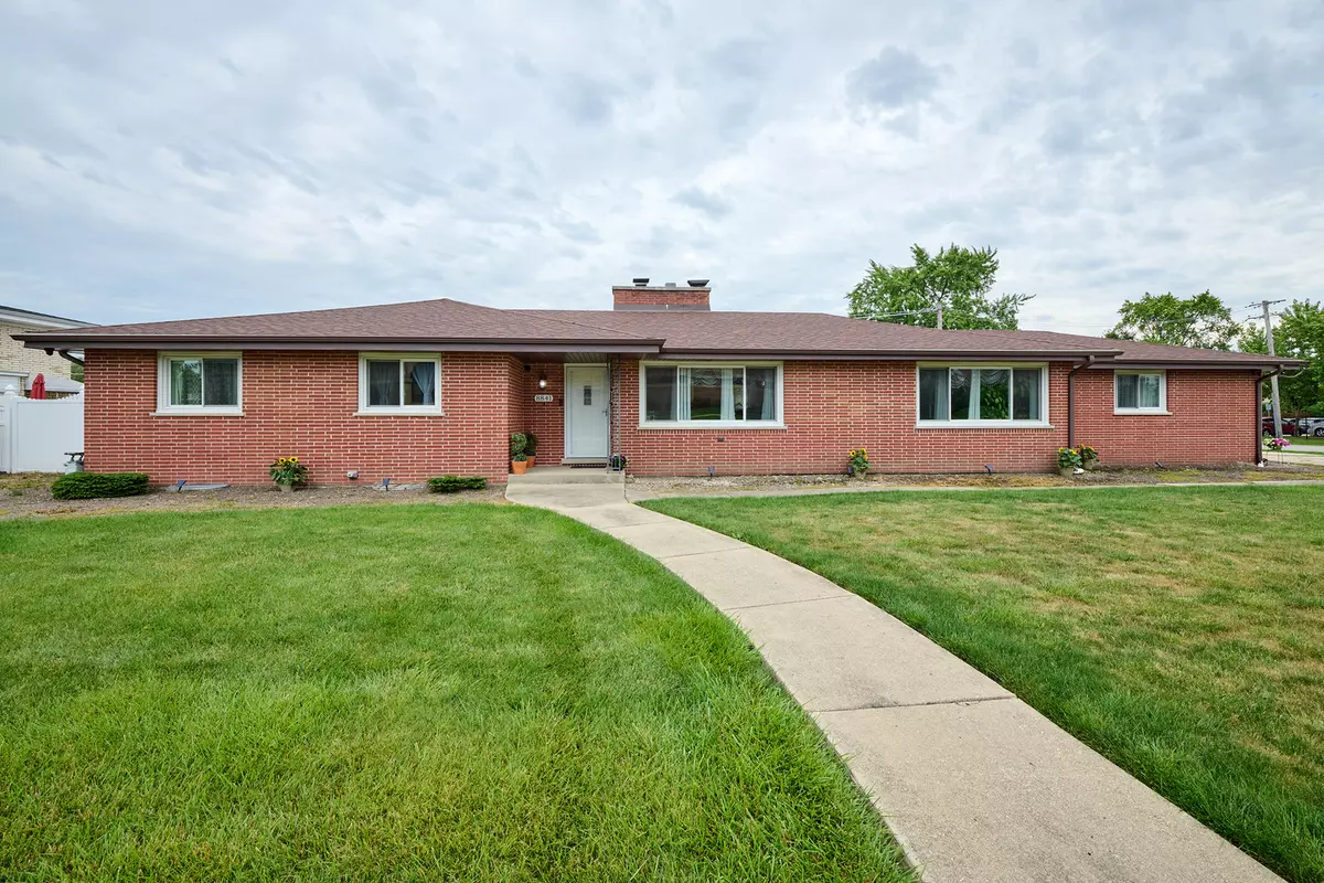Des Plaines, IL 60016,8841 Kathy Lane