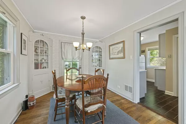 Skokie, IL 60076,3814 Hull Street