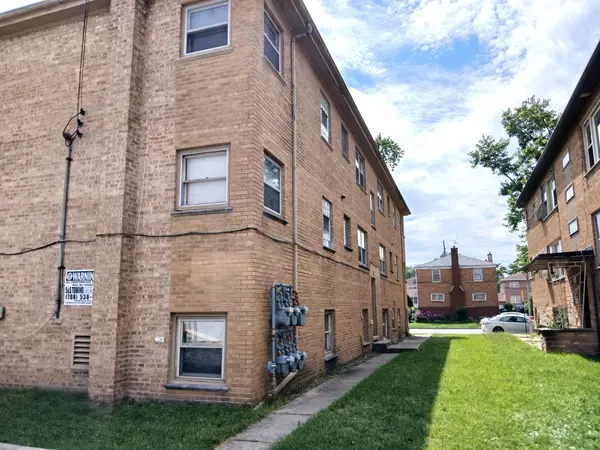 Bellwood, IL 60104,1039 Bellwood Avenue