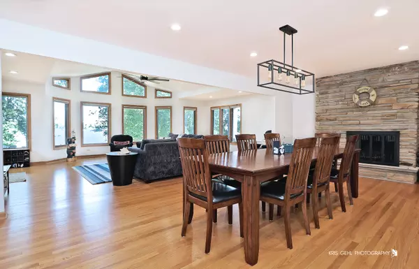 Fox Lake, IL 60020,532 Circle Drive