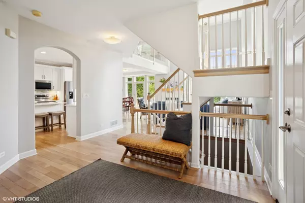 Palatine, IL 60067,1049 W Sutton Court