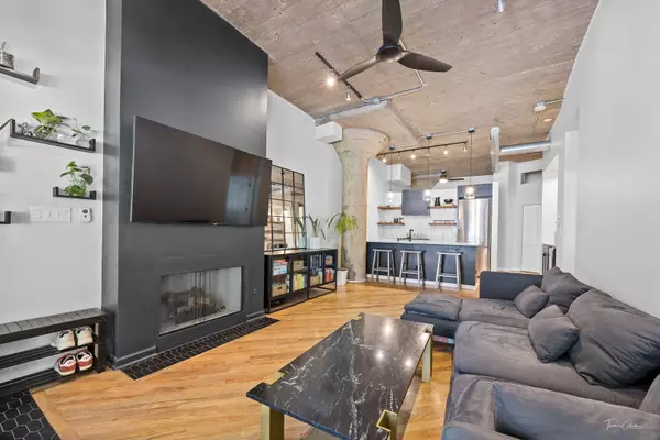 Chicago, IL 60608,1000 W 15th Street #116