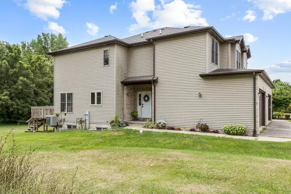 Hinckley, IL 60520,411 Rickert Street