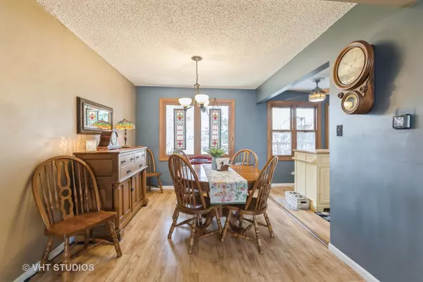 Tinley Park, IL 60477,7444 Nottingham Drive