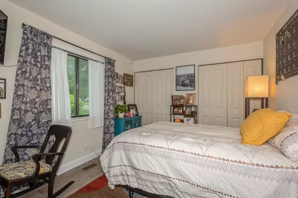 Schaumburg, IL 60193,1008 Shannock Lane