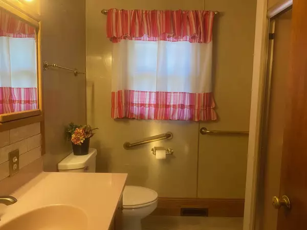 Spring Valley, IL 61362,108 W 6th Street