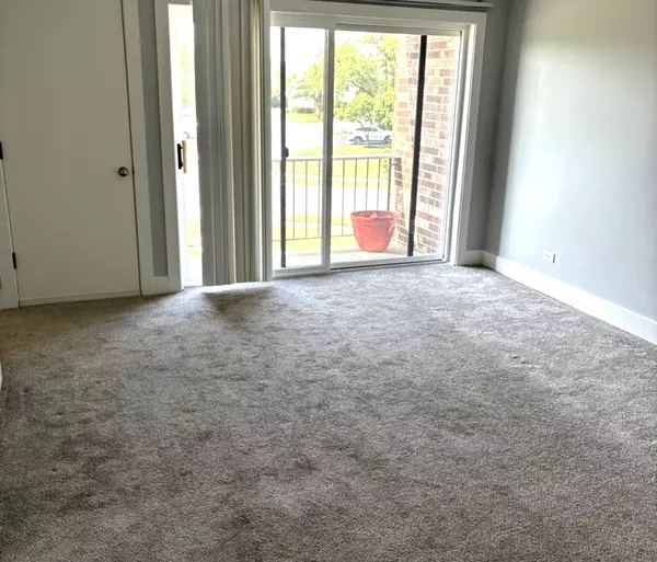 Orland Park, IL 60462,14949 Lakeview Drive #204
