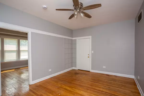 Chicago, IL 60619,608 E 71st Street