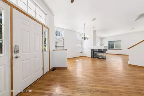 Aurora, IL 60506,2466 Golf Trail Court