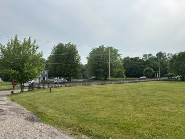 Fox Lake, IL 60020,228 E Grand Avenue