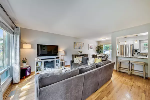 Northfield, IL 60093,355 Bristol Street