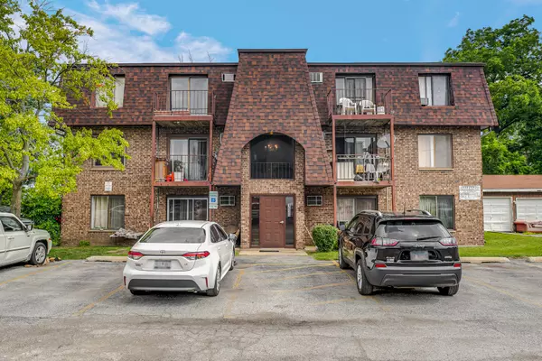 Villa Park, IL 60181,1539 S ARDMORE Avenue #E