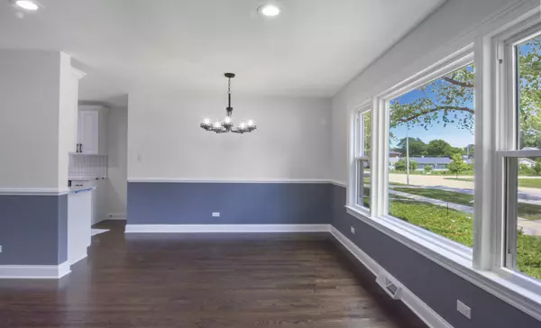 Oak Lawn, IL 60453,10012 S 52nd Avenue