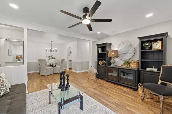 Crystal Lake, IL 60014,569 Somerset Lane #2
