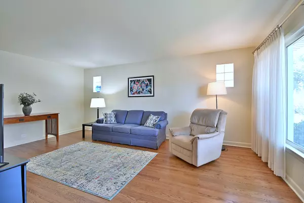 Niles, IL 60714,8038 N Oconto Avenue