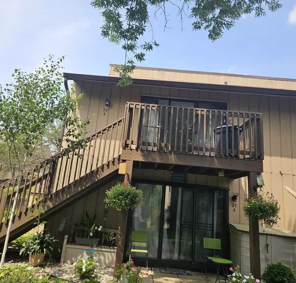 Fox Lake, IL 60020,27 Jamaica Colony #7
