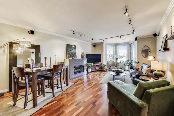 Chicago, IL 60642,520 N Halsted Street #318