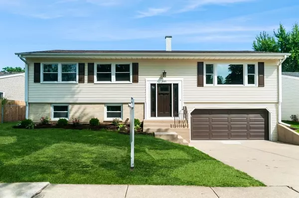 Buffalo Grove, IL 60089,545 Estate Drive