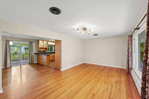 Champaign, IL 61821,1610 Cornell Drive
