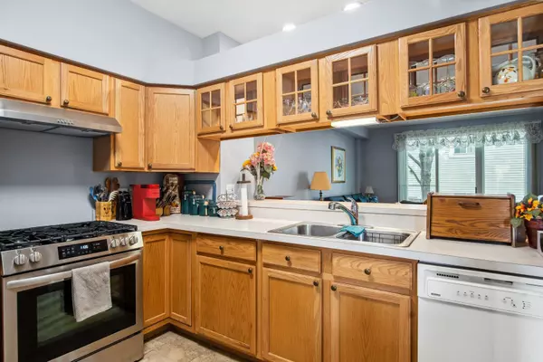 Naperville, IL 60540,2518 Arcadia Circle