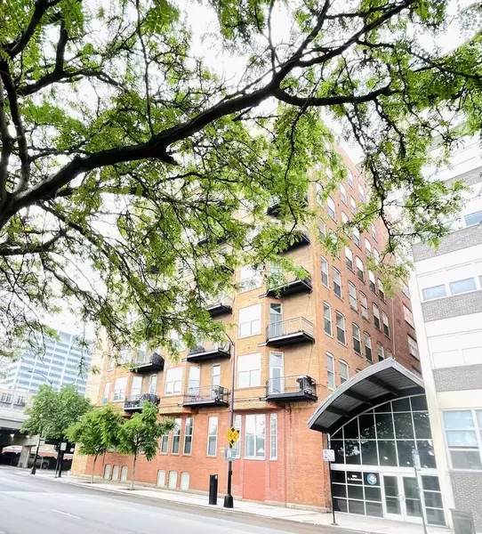 500 S Clinton Street #243, Chicago, IL 60607